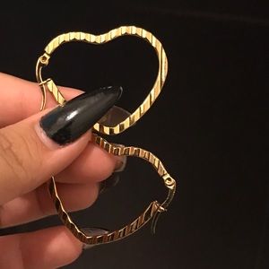 Meet your Posher, Gabriella